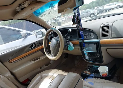 2002 Lincoln Continental z USA, uszkodzony, nr VIN 1LNHM97V12Y697403